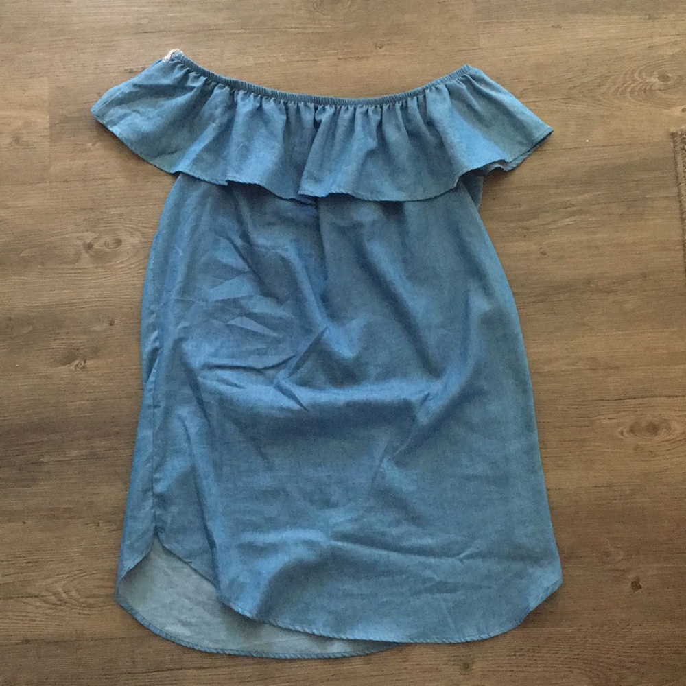 Off the shoulder dress!